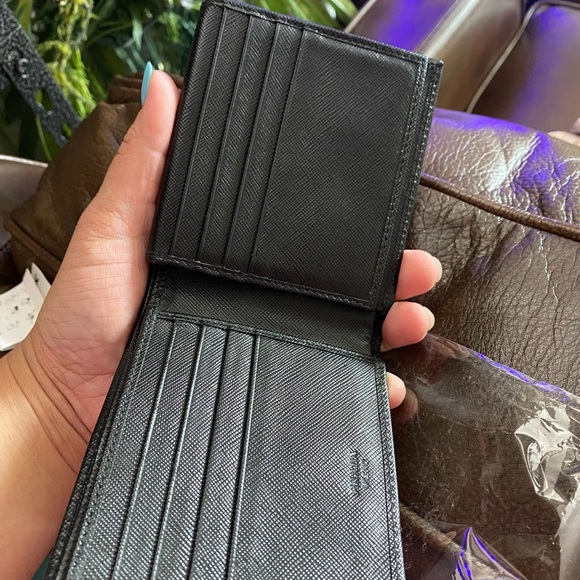 Prada Saffiano Men's Wallet - Picture 9 of 11